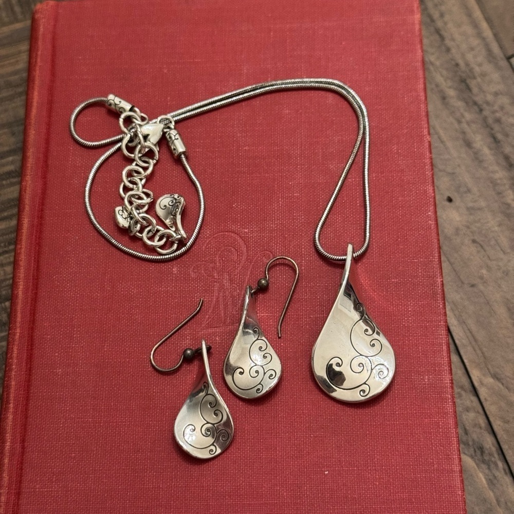 Gently Used Brighton Twirl French Earrings and Necklace